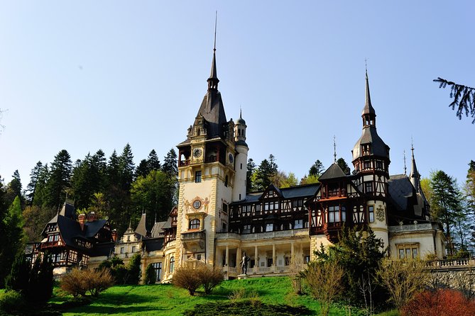 Dracula's Castle & Peles Palace Tour from Bucharest Including Brasov Old Town - Peles Palace in Sinaia: royal comfort in a mountain setting