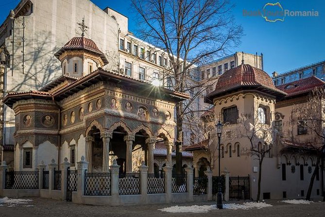 Extended Walking Tour of Bucharest - The Ateneul Roman and its painted concert hall