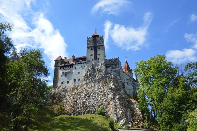 Fairytale Castles of Romania Tour - Two hours in medieval Brasov