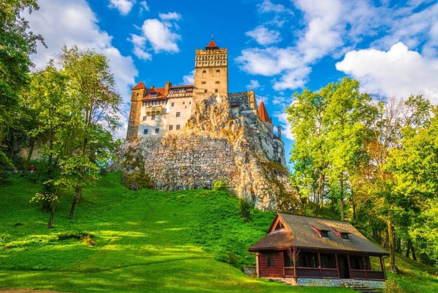 From Bucharest: Brasov Peles & Dracula's Castle Day Tour - Why this is one of Bucharest’s best day trips