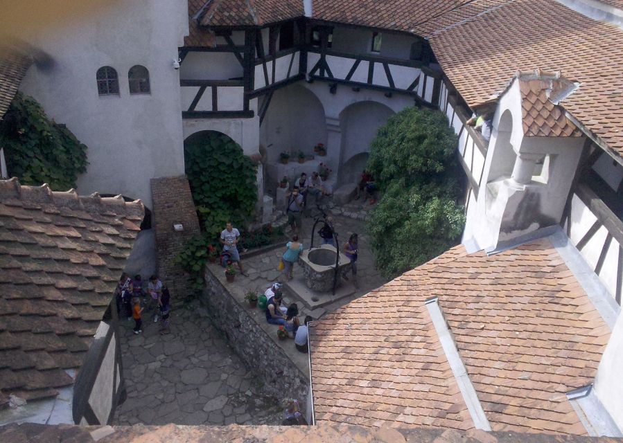From Bucharest: Day Trip to Dracula and Peles Castle - Why this makes a good Bucharest day trip