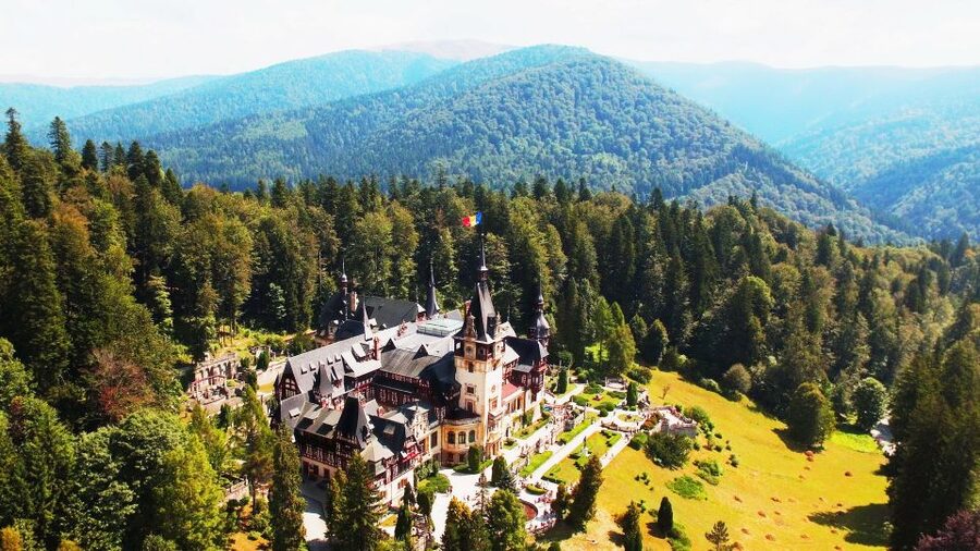 From Bucharest: Day Trip to Dracula and Peles Castle - Bran Castle and the Dracula story
