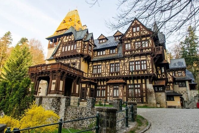 Full-Day Private Tour to Sinaia, Bran and Brasov from Bucharest - Where Brasov fits into the day