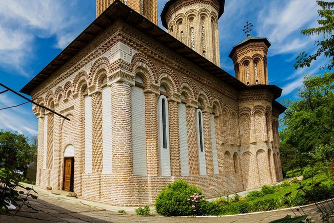 Half-Day Private Sightseeing Tour of Bucharest and its Surroundings Package - Why this tour works as a first look at Bucharest