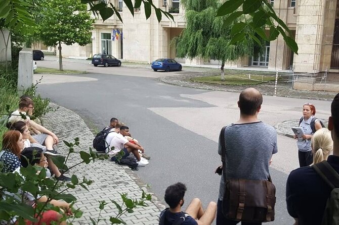 Life in Communism - Revolution Square and the end of the regime