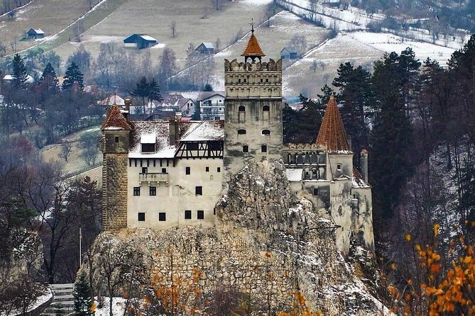 Premium Private 3-Day Best of Transylvania Tour Bucharest Hotel Pick Up/Drop Off - Day one: Peles Castle, Bran, and Rasnov