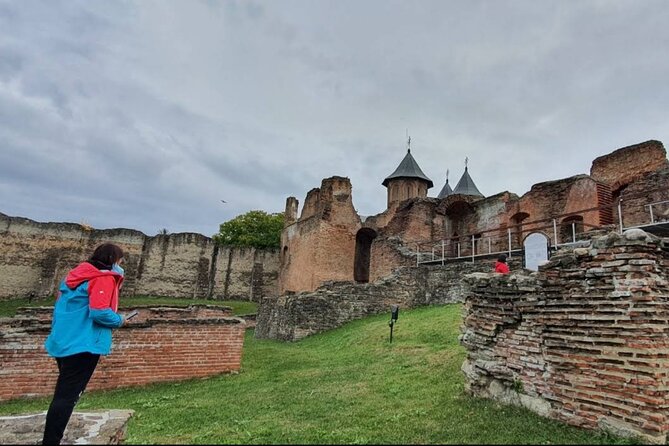 Princely Court of Târgoviște and Curtea de Argeș Monastery - Golești: a quieter look at old Romania