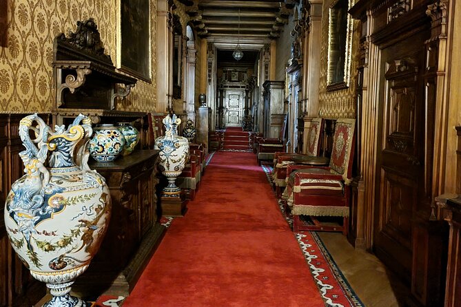 Private Day Trip from Bucharest: Dracula’s Castle, Peles & Brasov - Brașov: a useful town break after the castles