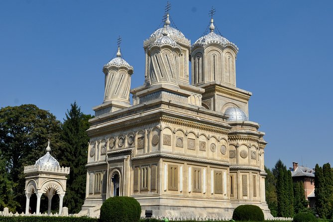 Private Day Trip True Castles of Vlad Dracula and Transfagarasan Road - Who should book this day trip?