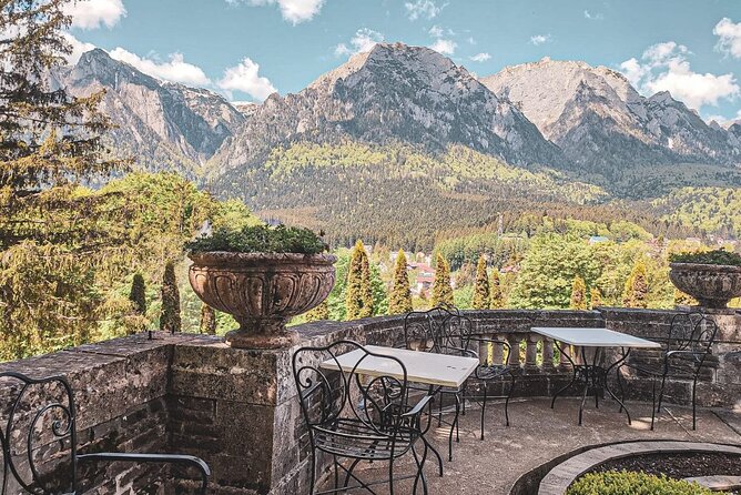 Private Movie Castles at Peles, Cantacuzino and Bran Castle Tour - A useful route for Bucharest and Brasov plans