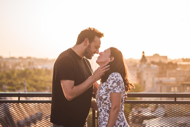Private Photo-Shoot with Award-Winning Photographer - Cismigiu Park: a softer first setting
