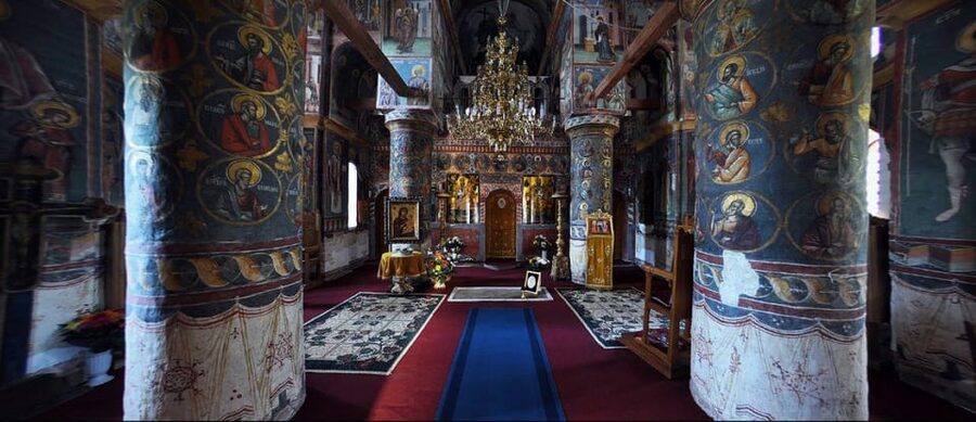 Private Tour from Bucharest to Dracula's tomb and Mogosoaia - Should you book the Snagov and Mogoșoaia tour?