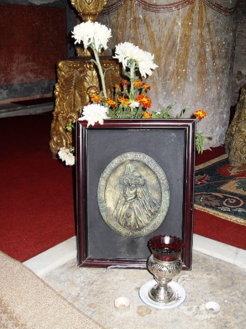 Private Tour from Bucharest to Dracula's tomb and Mogosoaia - What the one-hour monastery visit feels like