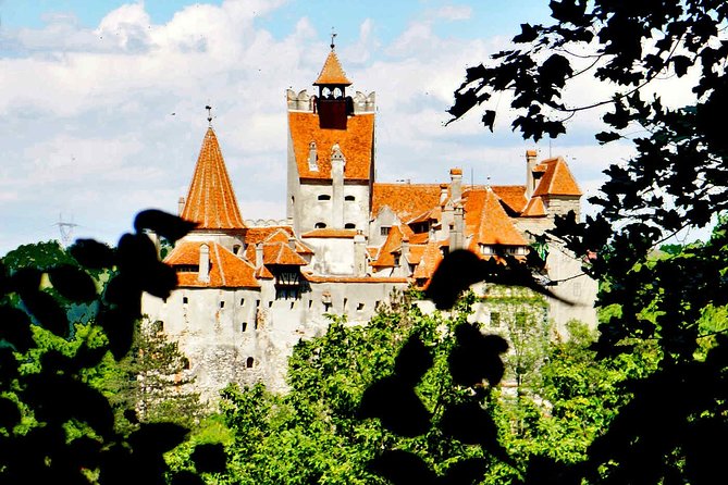 Private Tour to Dracula's Castle, Peles Castle from Bucharest - Brasov’s old town: your best chance to slow down