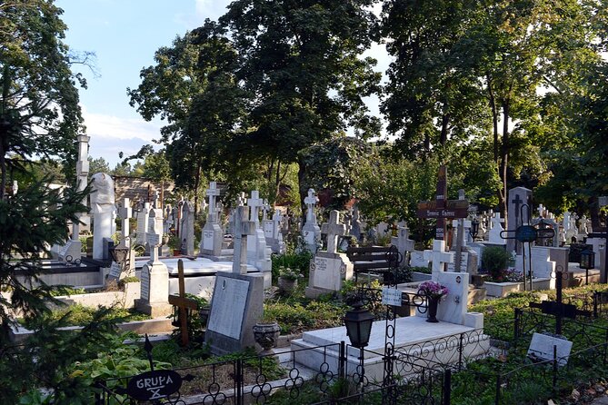 Quest Experience in Bellu Cemetery Bucharest - Timing, access, and comfort
