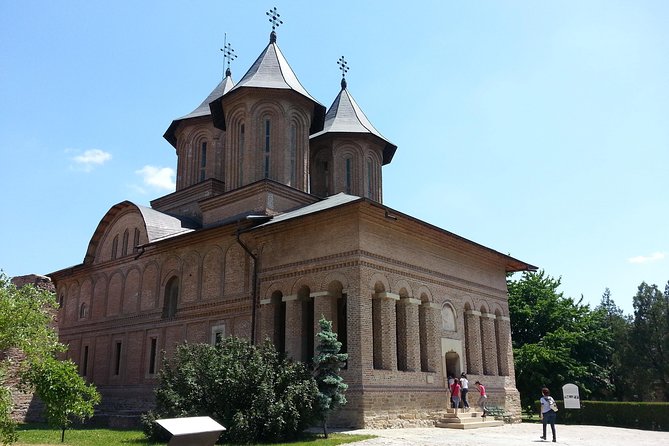 Searching for Dracula: Private Day Trip from Bucharest - Targoviste, where Vlad kept his court