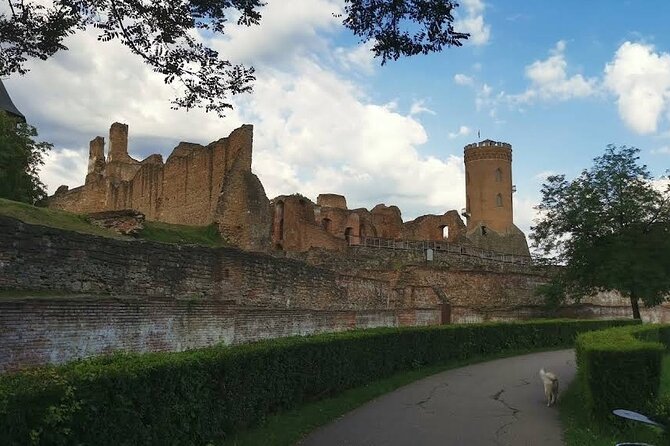 The Real Dracula's Castle in Targoviste, Winery and Dracula' Tomb - Small details that make the day easier