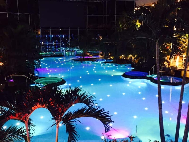 Therme:Spa Day at the biggest oasis of Relaxation《Bucharest》 - Why Therme feels different from an ordinary spa