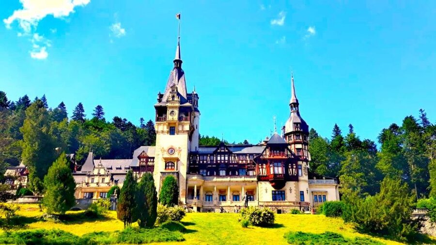 Transylvania Tour: Dracula's Castle, Peles Palace & Brasov - Brasov’s Rope Street and the Black Church