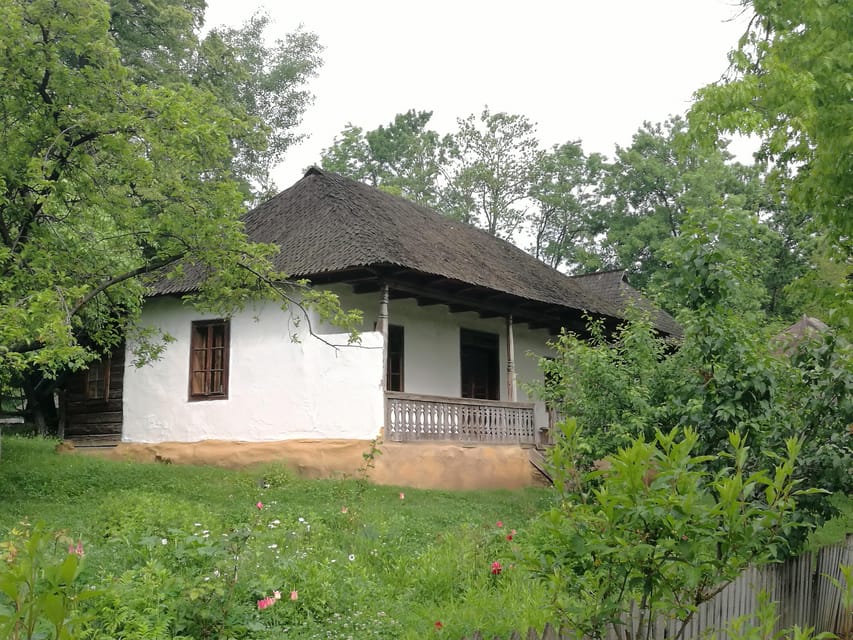 Village Museum Bucharest Guided Tour - Why the Village Museum gives this city tour its character