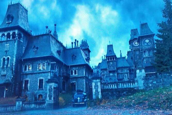 Wednesday Adams Family - Visit 6 filming locations, Private tour - Why this Wednesday tour is more than a photo stop