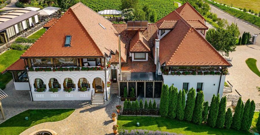 Winery touring & private wine tasting - one day private tour - Key points to know before you book